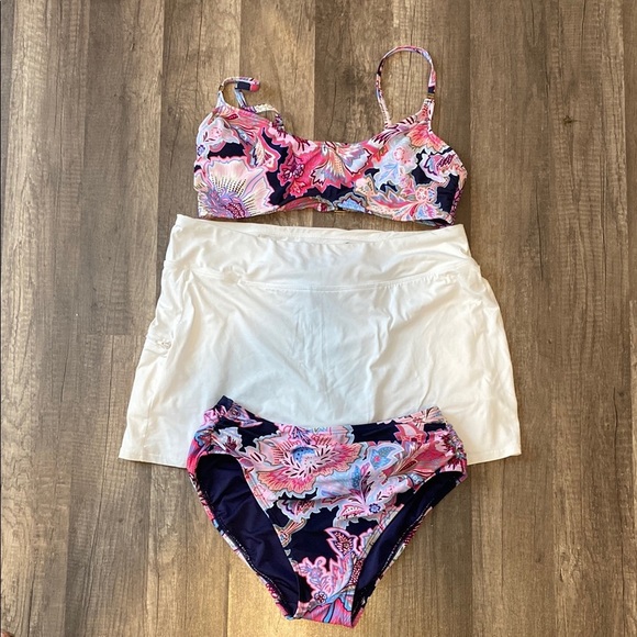 Beach house swim  set - Picture 1 of 8